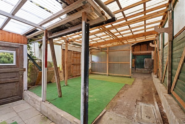 Foto - Te koop: Historische woning met groot perceel direct aan de Duitse grens
